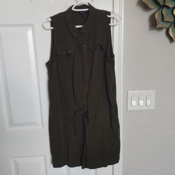 Banana Republic Pants - Banana Republic OLIVE ROMPER, 12, Sleeveless, EUC!